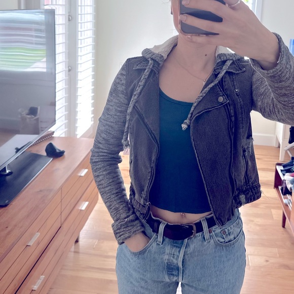 Cropped Jacket - Picture 6 of 9